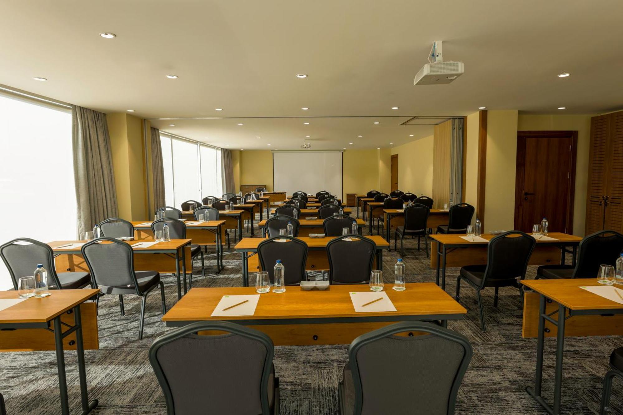 Ibis Styles Istanbul Kurtkoy Hotel Exterior photo